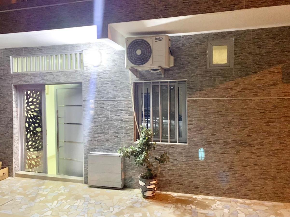 Superbes Appartements Non Loin De Auchan Mermoz Dakar Luaran gambar